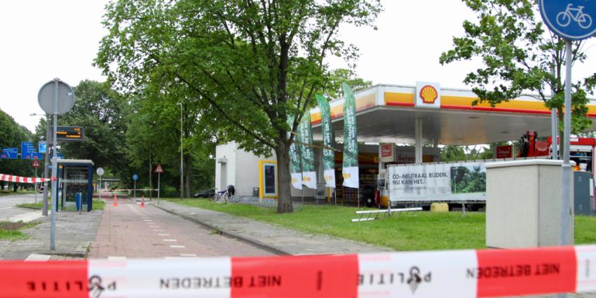 Foto van boom die dreigt om te vallen