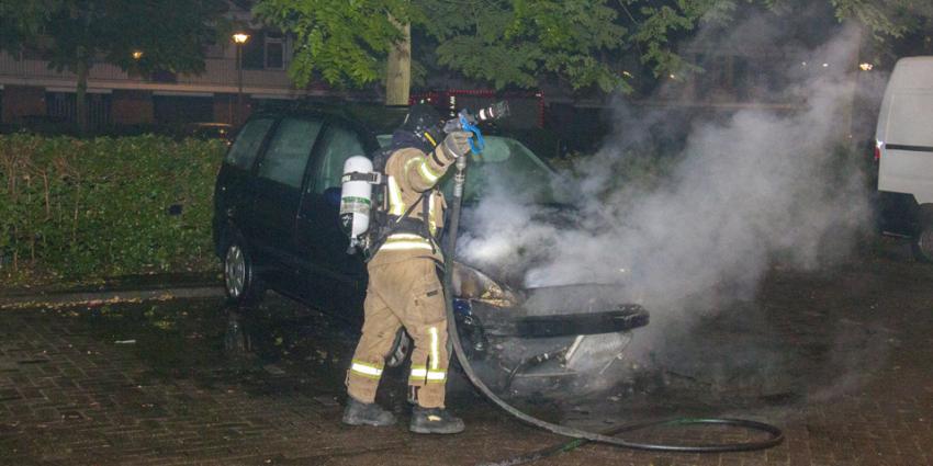 Mogelijke brandstichting auto in Schiedam