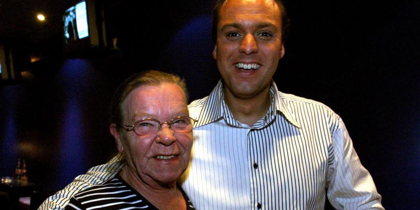 Frans Bauer moet concert afzeggen door oorontsteking