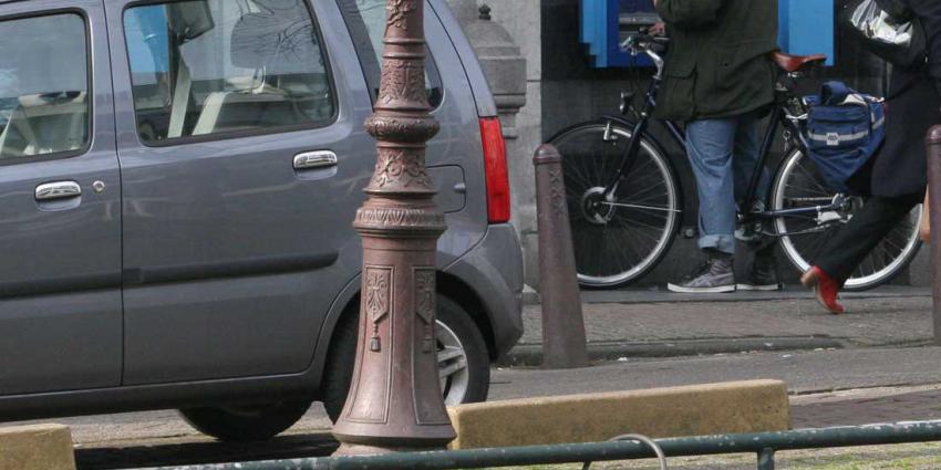 Voortvluchtige geboeide verdachte steekpartij Keizersgracht door omstanders gepakt