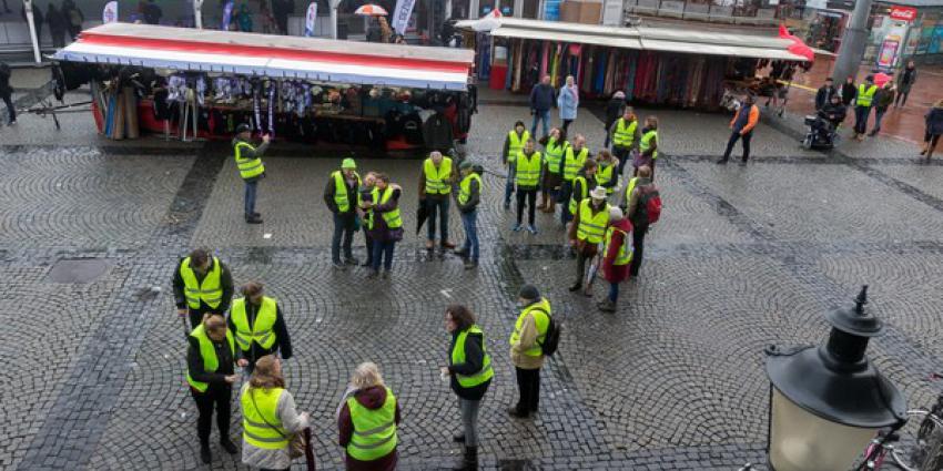 35 Gele Hesjes bij gemoedelijk protest in Groningen 