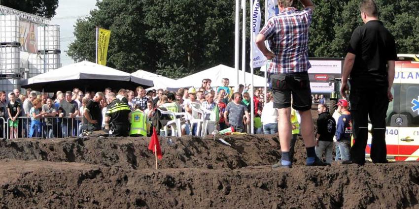 Baanofficials gewond bij ongeval autocross Schuinesloot