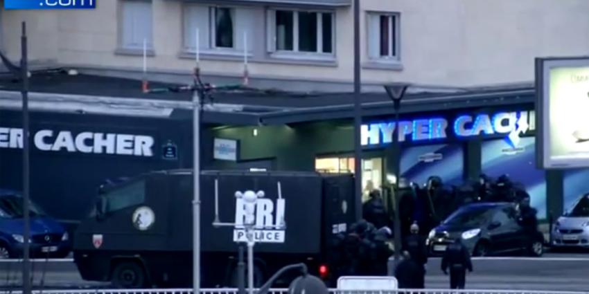 Frankrijk grijpt 'militair' in tegen terreur