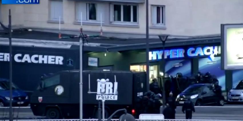Frankrijk grijpt 'militair' in tegen terreur