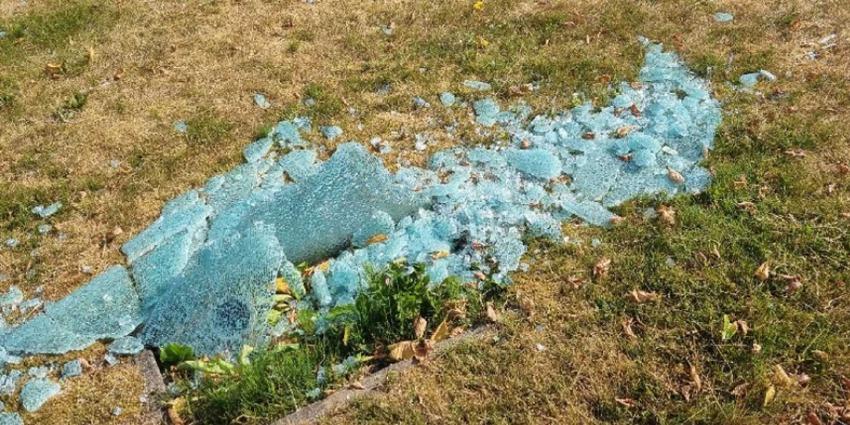 glasplaat-vernieling