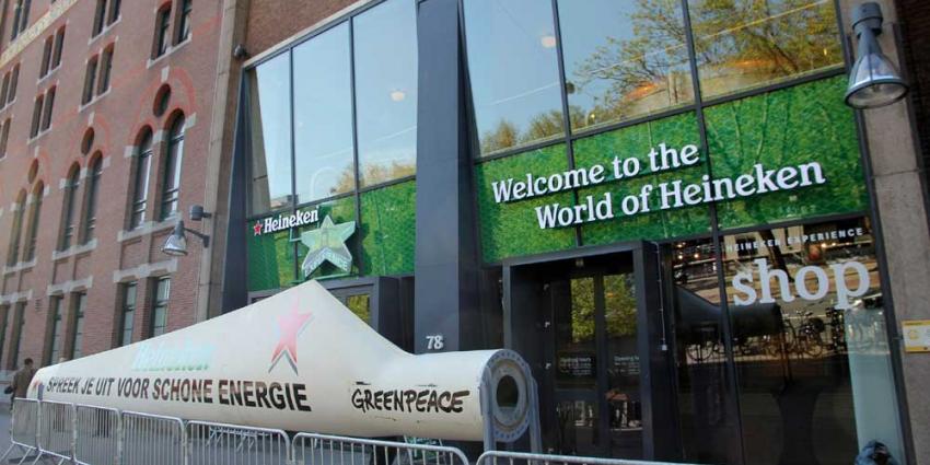 Foto van molenwiek bij Heineken actie Greenpeace | BON