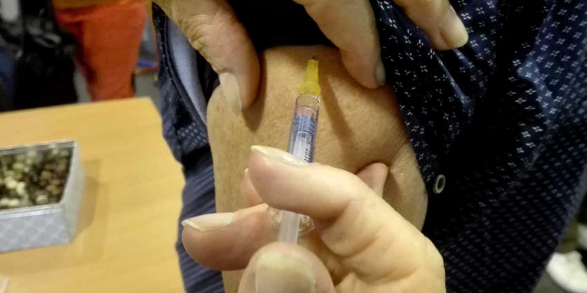 Vaccinatie griepprik onder ziekenhuispersoneel bij verdubbeld
