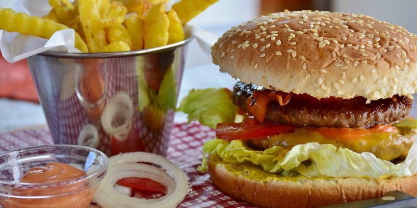 hamburger, patat, saus, eten, fastfood
