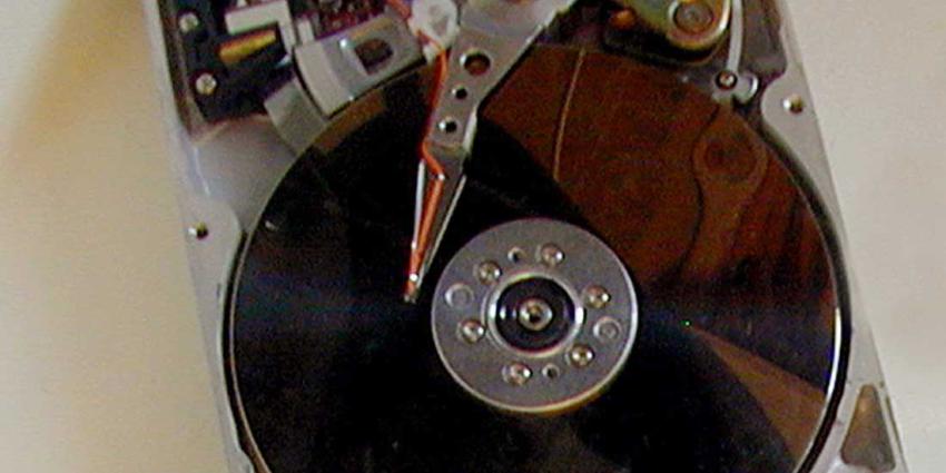 Onbeveiligde harde schijf onderzoeker Antoni van Leeuwenhoek gestolen