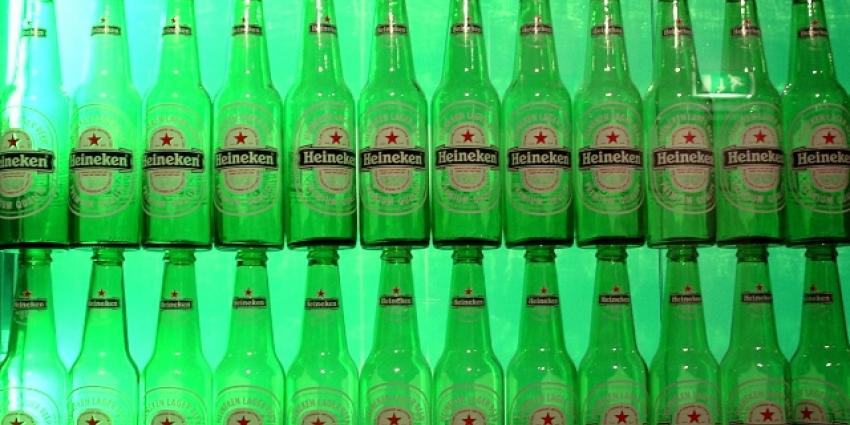Supermarktketen adverteert met 'Heineken Pis'