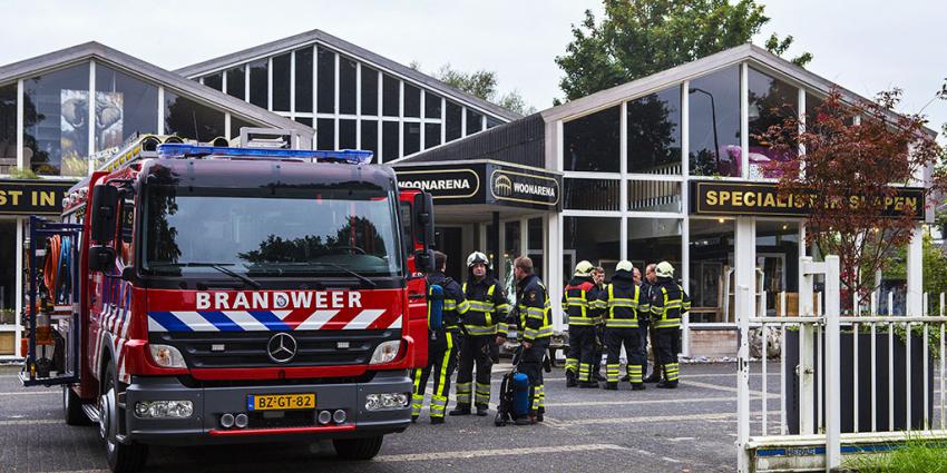 Aanhoudingen na aantreffen grote hennepkwekerij Schijndel