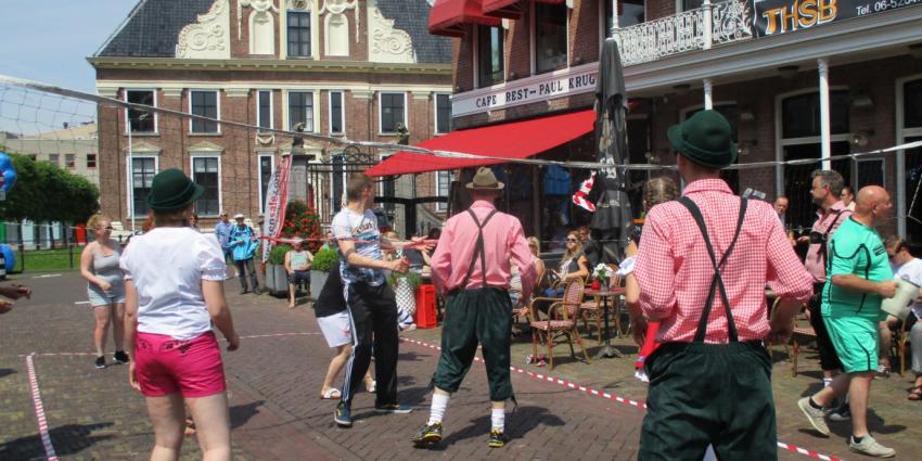 Horeca straat volleybaltoernooi Heerenveen