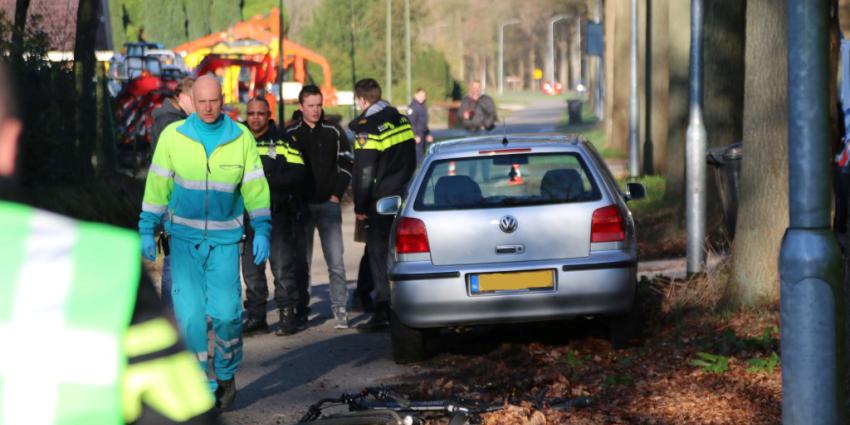 Fietser zwaar gewond bij aanrijding Rolde