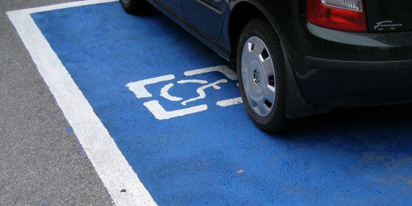 Man neergestoken na ruzie om parkeerplek