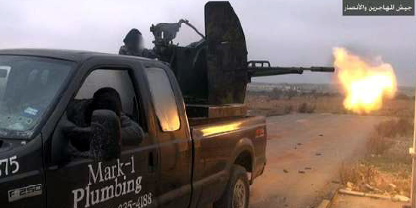 Loodgieter ziet zijn oude bedrijfswagen terug in propagandafilmpje van IS