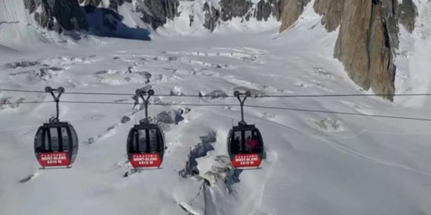 Kabelbaan Mont Blanc loopt vast, noodgedwongen overnachting voor 33 personen