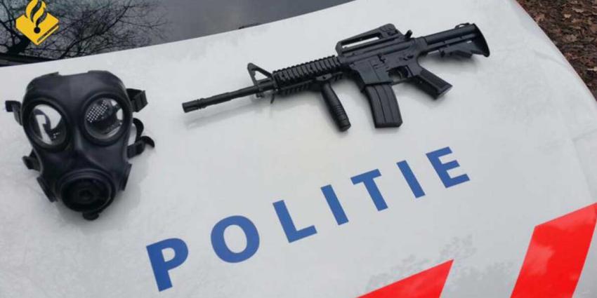 Melding gemaskerde man op spoor met kalasjnikov krijgt opmerkelijke wending