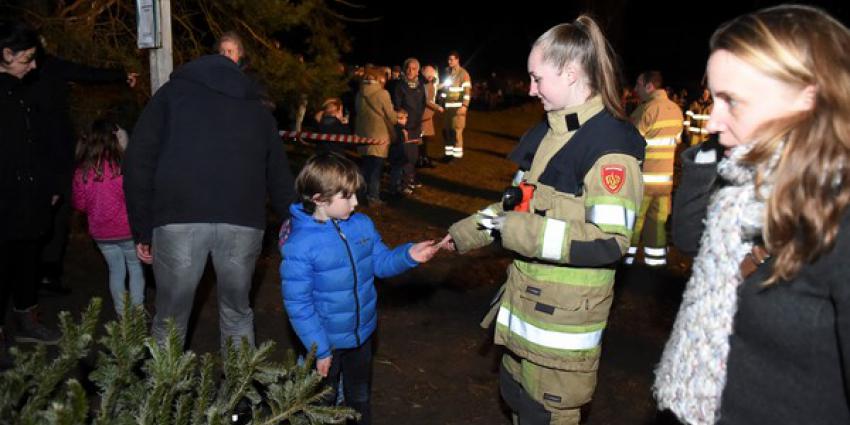 Kerstboomverbranding in Maarn, enige verbranding in regio Utrecht, groot succes 