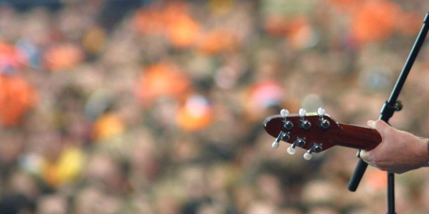 koningsdag-gitaar-optreden