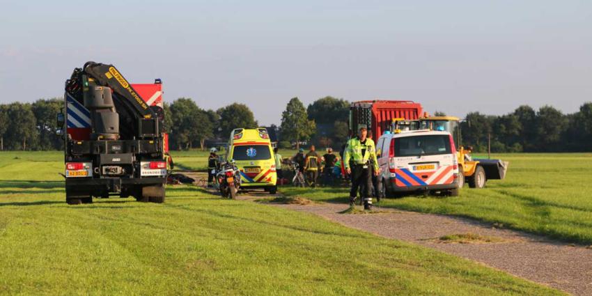 Man bekneld in landbouwmachine bij Donderen