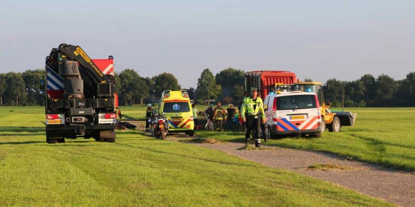 Man bekneld in landbouwmachine bij Donderen