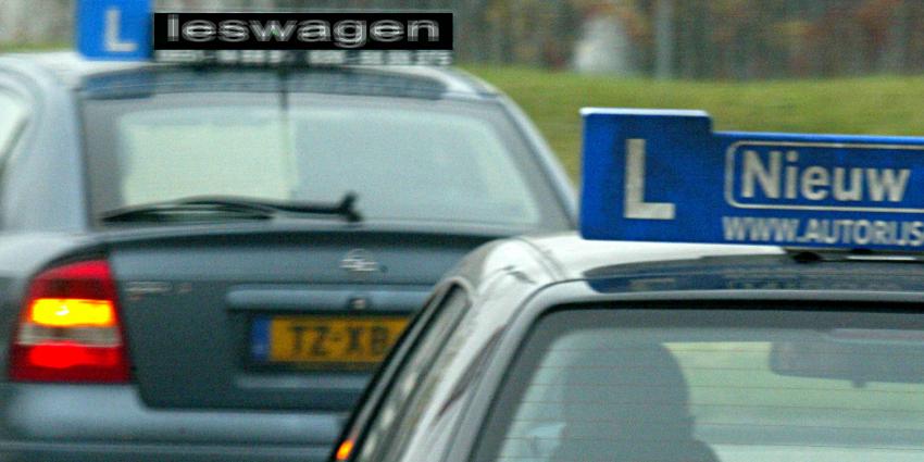 Meer autorijbewijzen, minder brommers bij 17-jarigen