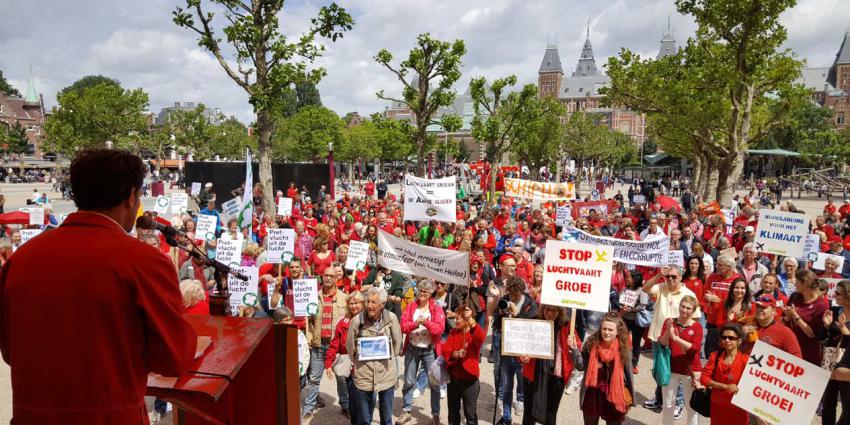 Landelijk protest luchtvaartgroei
