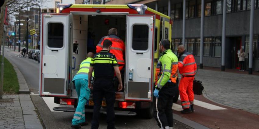 Man in scootmobiel zwaargewond na aanrijding