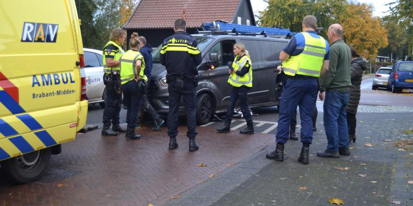 Fiets volledig onder het busje