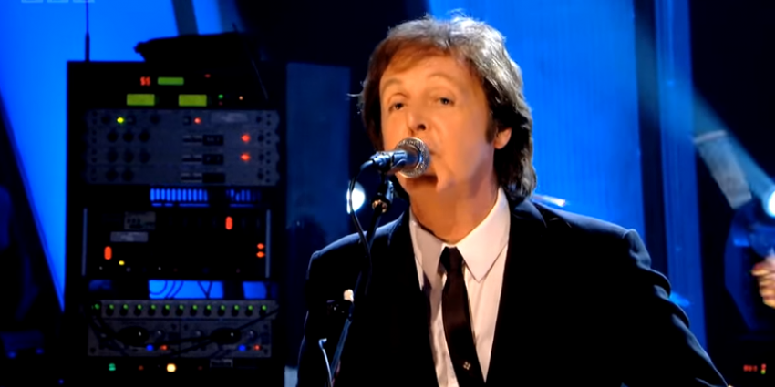 Paul McCartney staat op Pinkpop
