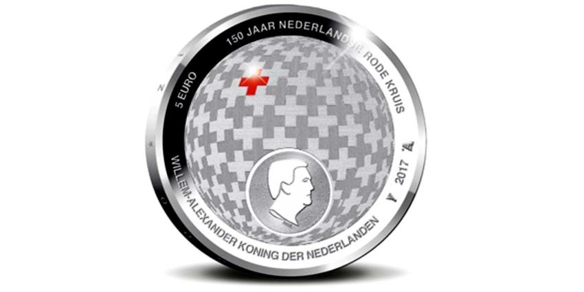 1e Rode Kruis Vijfje geslagen door Prinses Margriet