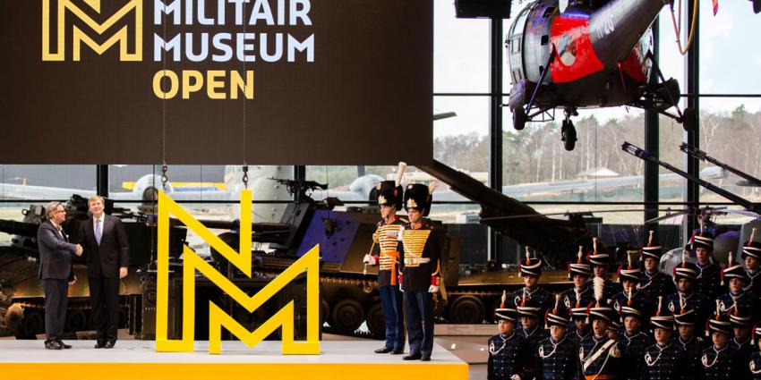Koning Willem-Alexander opent Nationaal Militair Museum