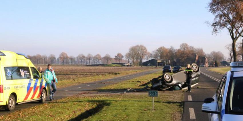 auto, op de kop, eenzijdig ongeval, borger, n374