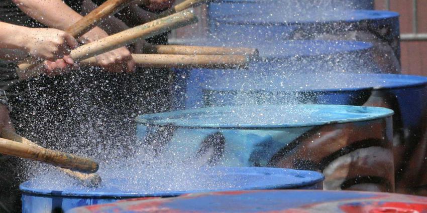 olievaten-trommel-water