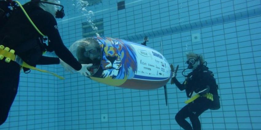 Studenten TU Delft breken wereldrecord mensaangedreven onderzeeeër