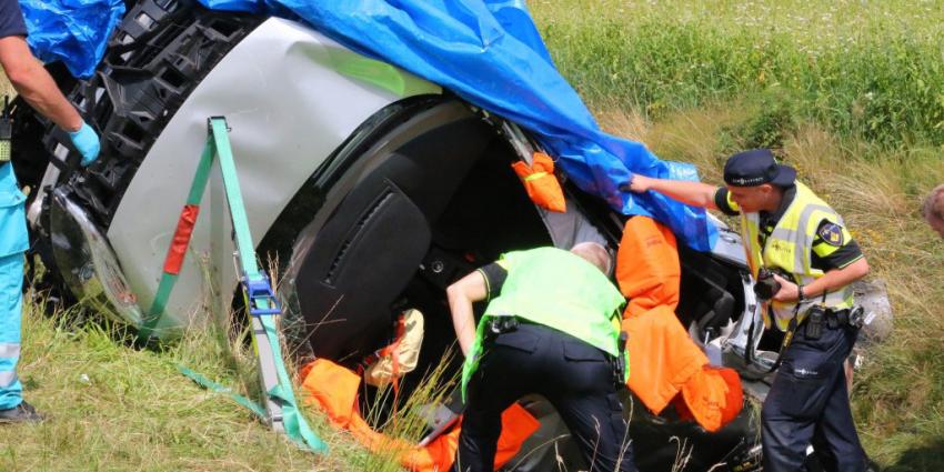 Vrouw raakt zwaargewond bij ongeval op A28