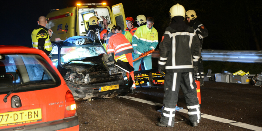 Gewonde bij aanrijding meerdere voertuigen op A67