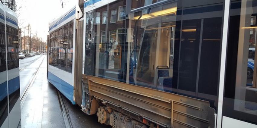 Twee trams ontspoord na aanrijding in Amsterdam-West 