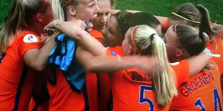 Oranjevrouwen populairder dan mannenelftal