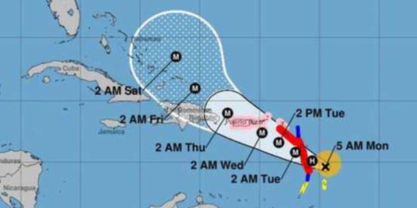 Orkaan Irma stormt af op Bovenwindse Eilanden
