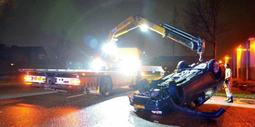 Bestuurder vlucht na verkeersongeval in Veendam