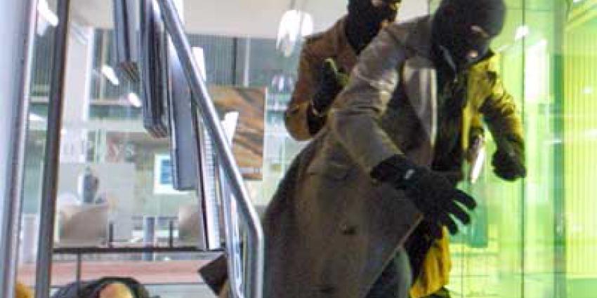 Drie gewapende overvallen op cafetaria's binnen 24 uur