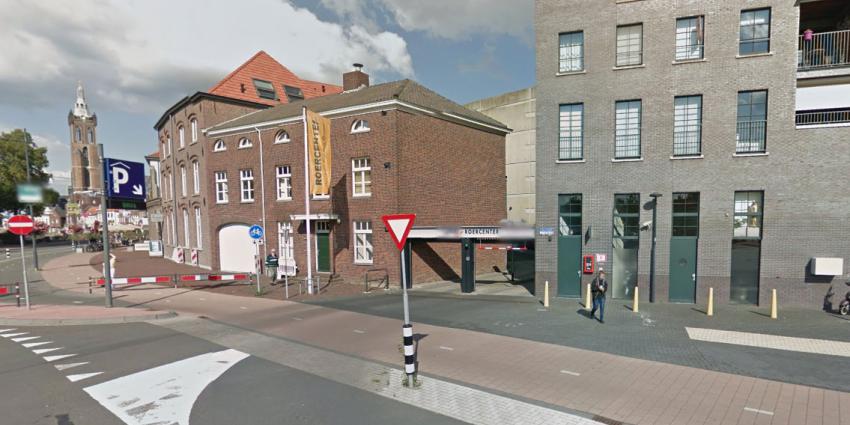 23-jarige man uit Roermond dood aangetroffen bij ingang parkeergarage