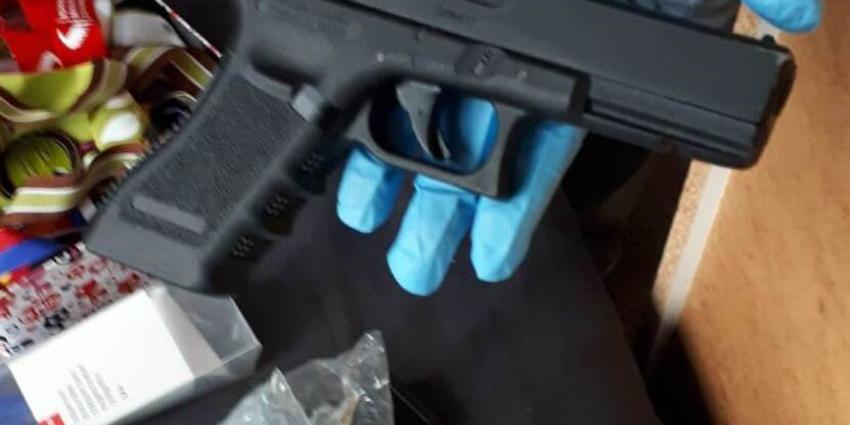 Vuurwapen gevonden bij zoeking