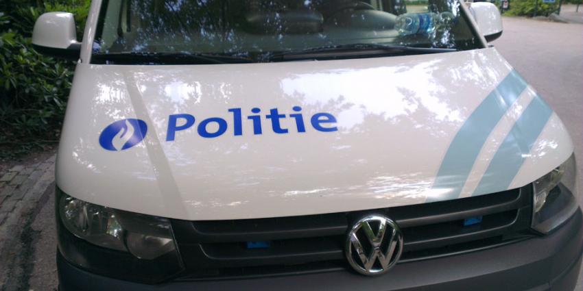 Politie Brussel druk met verdachte man op Muntplein