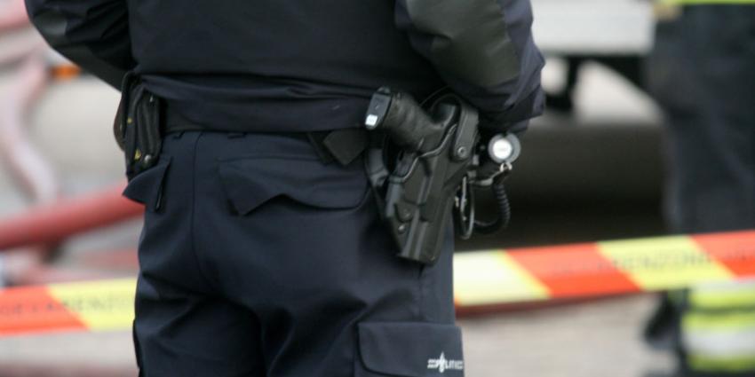 Politie lost waarschuwingsschot in Wassenaar