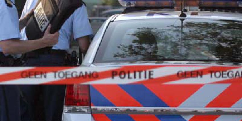 Foto van politie met kogelwerend vest | archief EHF