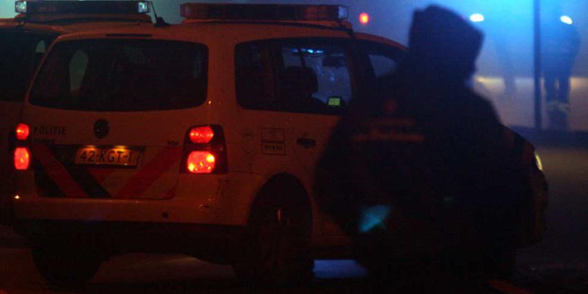 Vuurwerk woning ingegooid