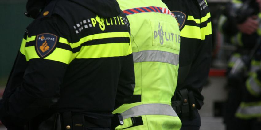 Mannen in nep-politiekleding doen poging overval op woning in Almelo