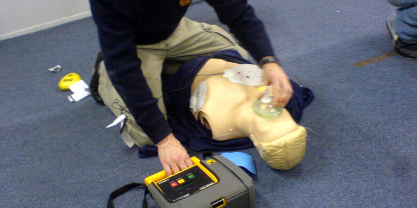 Weinig bereidheid AED te gebruiken bij reanimatie